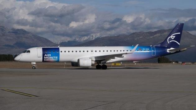 Air Montenegro brendirao prvi avion