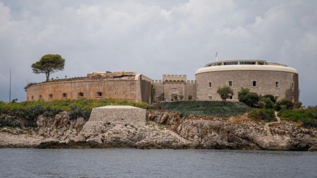Ostrvo i tvrđava Mamula Boka Kotorska